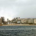 dscn7965a-es-gibt-an-diesem-kuestenstrich-offenbar-viele-stillgelegte-erzabbau-anlagen