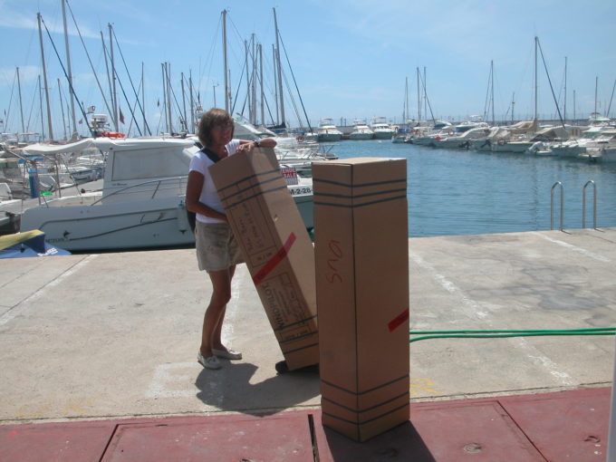 dscn8004-mit-65-kg-windpilot-zum-boot