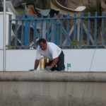 dscn8822-freitags-werden-die-edelpoller-in-puerto-calero-poliert