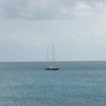 dscn8869-stattliche-ketsch-vor-anker-playa-blanca-lanzarote