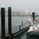 dscn0228-an-der-hoehe-der-stegpfosten-ist-sichtbar-dass-z-z-niedriewasser-ist