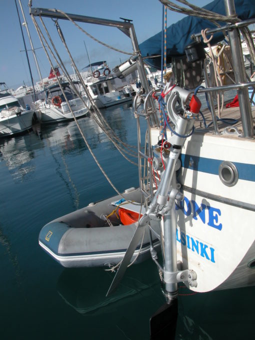 dscn8018-noch-haengt-das-pendelteil-gesichert-an-leinen