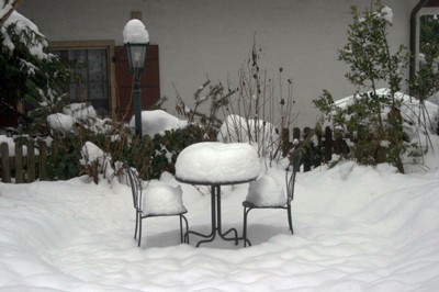 sitzplatz-im-schnee
